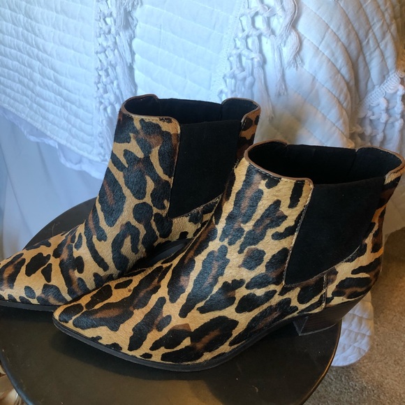 Leopard Booties - Picture 2 of 3